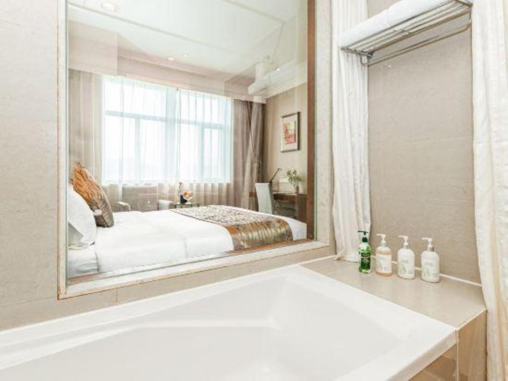 Qingdao Blue Horizon Hotel Licang Exterior photo