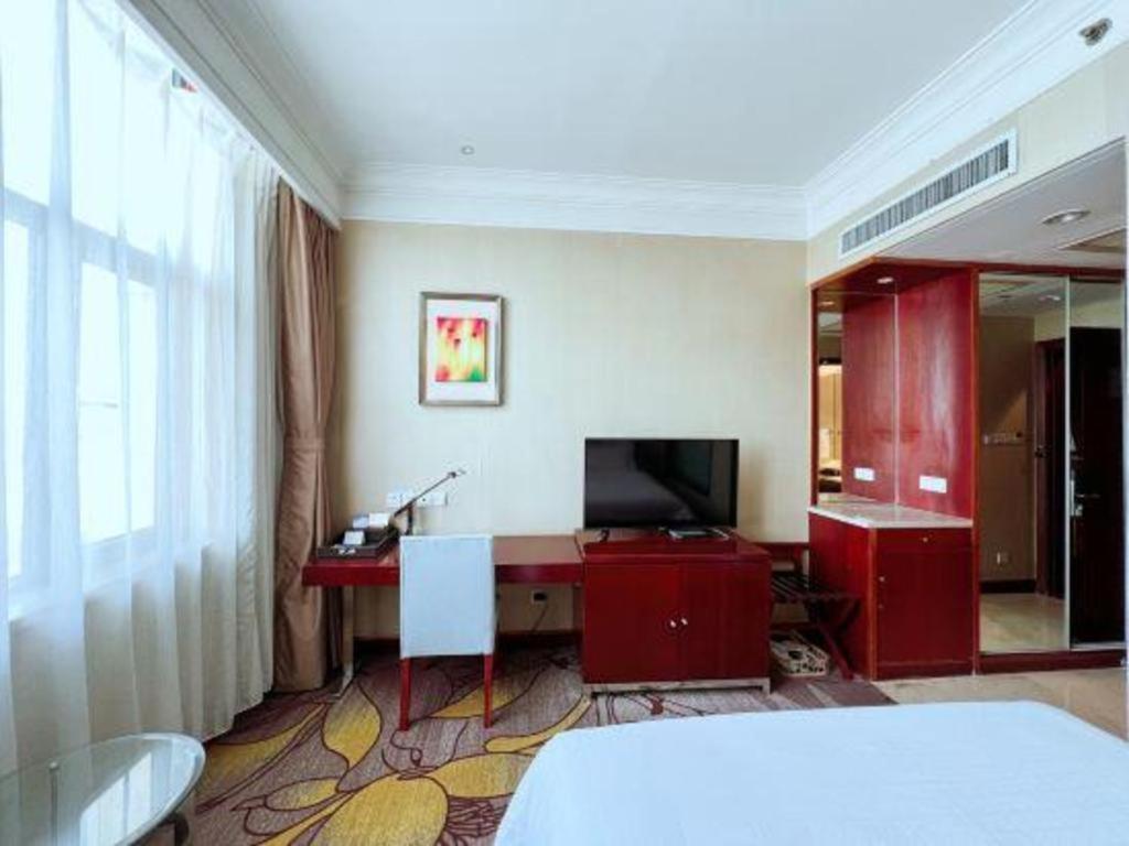 Qingdao Blue Horizon Hotel Licang Exterior photo